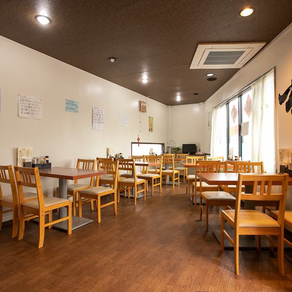 We offer a 3000 yen banquet course with all-you-can-eat and all-you-can-drink.If you make a reservation from this site, you can get a free coupon for the secretary! * Up to 26 people can be reserved.