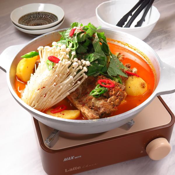 [Gamjatang] Hogam's signature dish, made with the utmost care to recreate the authentic taste