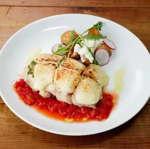 鶏モモ肉のイタリアンステーキ 特製トマトソースで