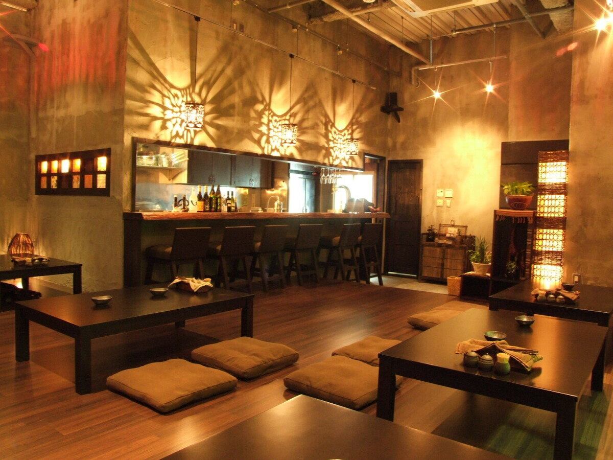 位於今泉的成人隱居之所。在現代的日式空間享用美味的內臟鍋…