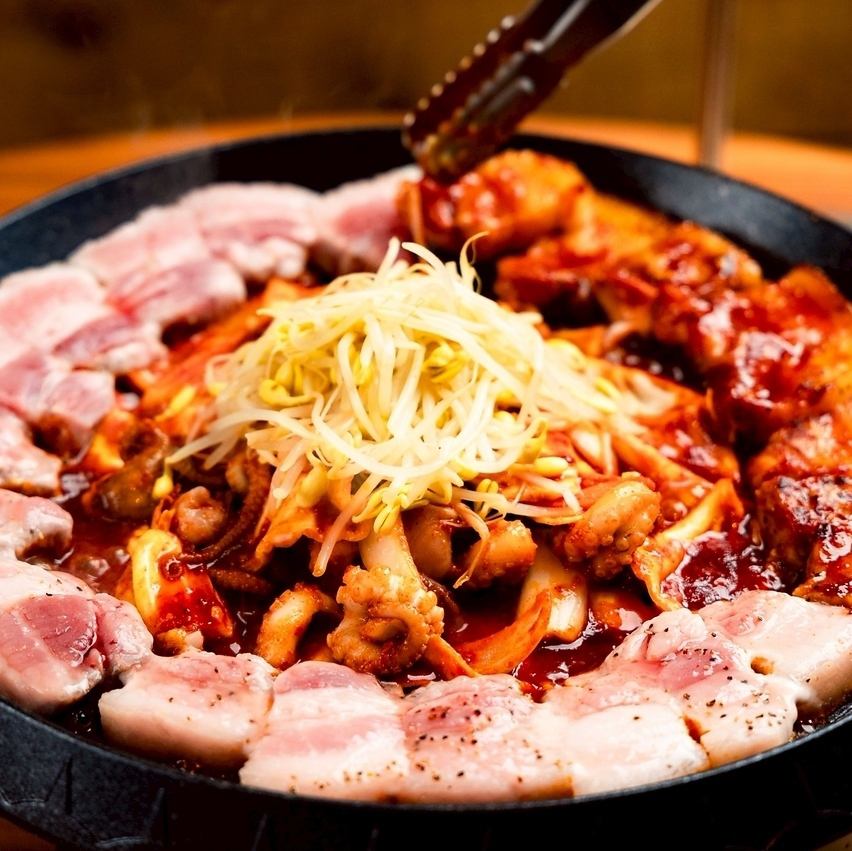 駅近でジンギスカンや韓国料理を楽しめる居酒屋♪オリジナルのレモンサワーも豊富!!