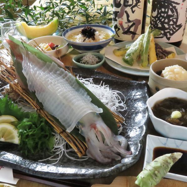 Summer only (May to September)! Limited to 10 servings per day! Kaiseki kaiseki course with live squid ◇7,700 JPY (incl. tax)