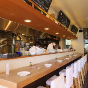デートでのご利用の際は、カップルシートのように使っていただくことも可能です♪
