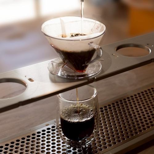 香り豊かな挽きたてコーヒー