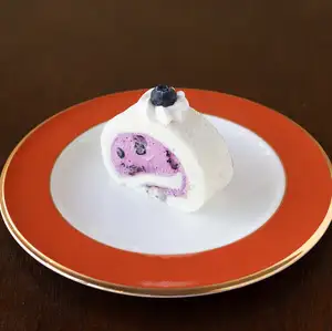 ブルーベリーレアチーズロール