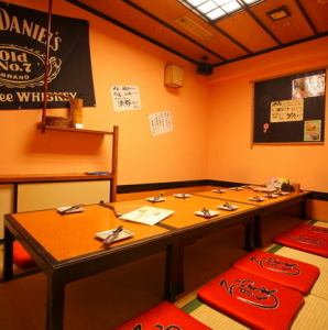 【約可容納10人的榻榻米包廂】適合女生聚會、小團體聚會的悠閒空間。您可以在私密的私人房間享用美味餐點,與朋友聊天,享受私密感。在輕鬆的氛圍中享受特別的時刻。