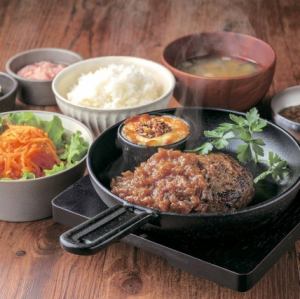 洋蔥醬漢堡套餐 *漢堡150g