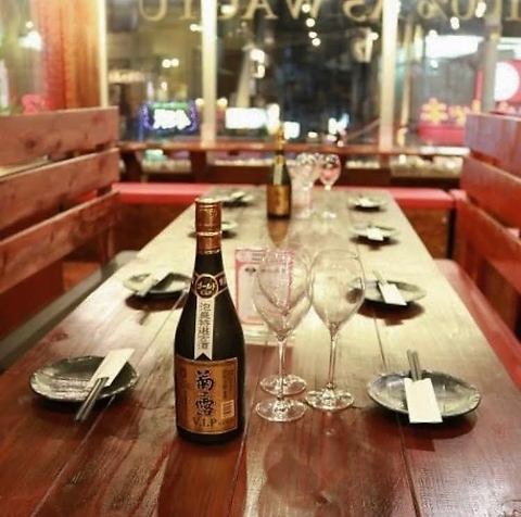 We have seats for groups as well as seats for small groups.Please let us know your concerns by phone.We will do our best to satisfy you.Ideal for banquets, drinking parties, girls-only gatherings, welcome parties, and farewell parties on Kokusai-dori!