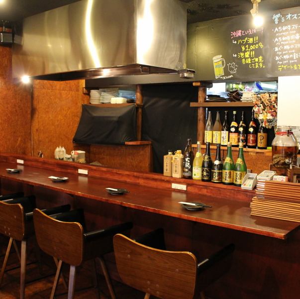 We also have calm counter seats for small groups.Please feel free to stop by.Please use it not only for everyday use but also for business occasions such as entertainment and dinner.You can relax in a space slightly away from the hustle and bustle of Kokusai Street.