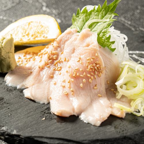 Arekore's famous chicken sashimi!!