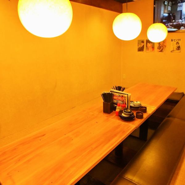 [Private room with TV] A sunken kotatsu seat with a TV monitor limited to 1 group! The spacious space that can accommodate 8 to 12 people is perfect for various banquets in Nakano! You can also watch sports! Everyone Please get excited!