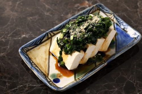 島豆腐のニラまみれ奴