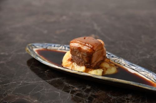 テビチのトロトロ塩煮込み