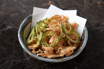 ゴーヤとゴボウのチップス