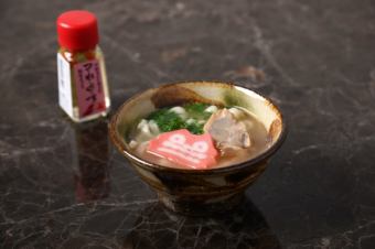 〆名物 ミニミニ沖縄そば