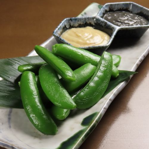Steamed snap peas with 2 types of mayonnaise