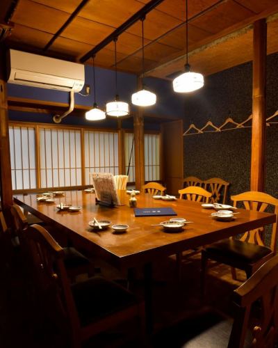 [An early taste of winter 🦀 is here!]

Starting from 10/7✨
Kanazawa oden now features hairy crab noodles!
Deep flavor with Noto fish sauce broth
Can be added to an oden platter

You can also enjoy a Japanese-style gratin made with a whole crab.
Perfect for a special dining experience during your trip to Kanazawa

Enjoy a little luxury with Gyogin

...

Popular Kappo Uogin
@uogin_kanazawa
To make a reservation, please use the link on the top page.

Making use of the bounty of the sea and mountains of Hokuriku
A seafood izakaya where you can enjoy delicious food
The first floor is a lively space
The second floor is a calm and high-quality space
We offer a selection of Nodoguro dishes and local Ishikawa sake.
From everyday use to special occasions
Please feel free to use it.

▼Address
〒920-0981
2-24-2 Katamachi, Kanazawa City, Ishikawa Prefecture

Access
1 minute walk from Katamachi Scramble / Next to El Building

▼Business hours
17:00~23:30 (L.O23:00)

#Kabako Crab #Kanazawa Seafood #Kanazawa Izakaya #Kanazawa Trip #Kanazawa Crab