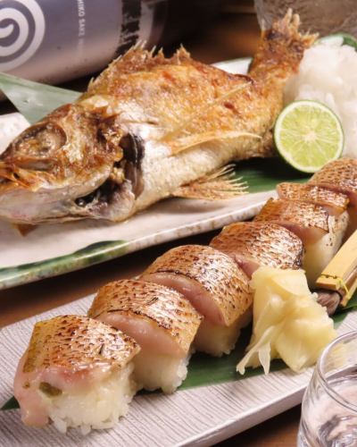 [Nodoguro Shabu-shabu]

If you quickly dip it in kelp stock,
The high-quality fat melts into the meat, making it soft and melt-in-your-mouth.
Enjoy Kaga Namafu (wheat gluten) in this delicious dish

Kanazawa's luxury fish, blackthroat seaperch
We are particular about quality
You can enjoy a variety of dishes

Be sure to enjoy it on your special day

...

Popular Kappo Uogin
@uogin_kanazawa
To make a reservation, please use the link on the top page.

A seafood izakaya where you can enjoy dishes made with the bounty of the sea and mountains of Hokuriku
The first floor is a lively space, while the second floor is a calm, high-quality space.
We offer a selection of Nodoguro dishes and local Ishikawa sake, perfect for everyday use or special occasions.
Please feel free to use it.

▼Address
〒920-0981
2-24-2 Katamachi, Kanazawa City, Ishikawa Prefecture

Access
1 minute walk from Katamachi Scramble / Next to El Building

▼Business hours
17:00~23:30 (L.O23:00)

#Kanazawa Blackthroat Seaperch #Kanazawa Specialty #Kanazawa Seafood #Kanazawa Izakaya #Kanazawa Trip