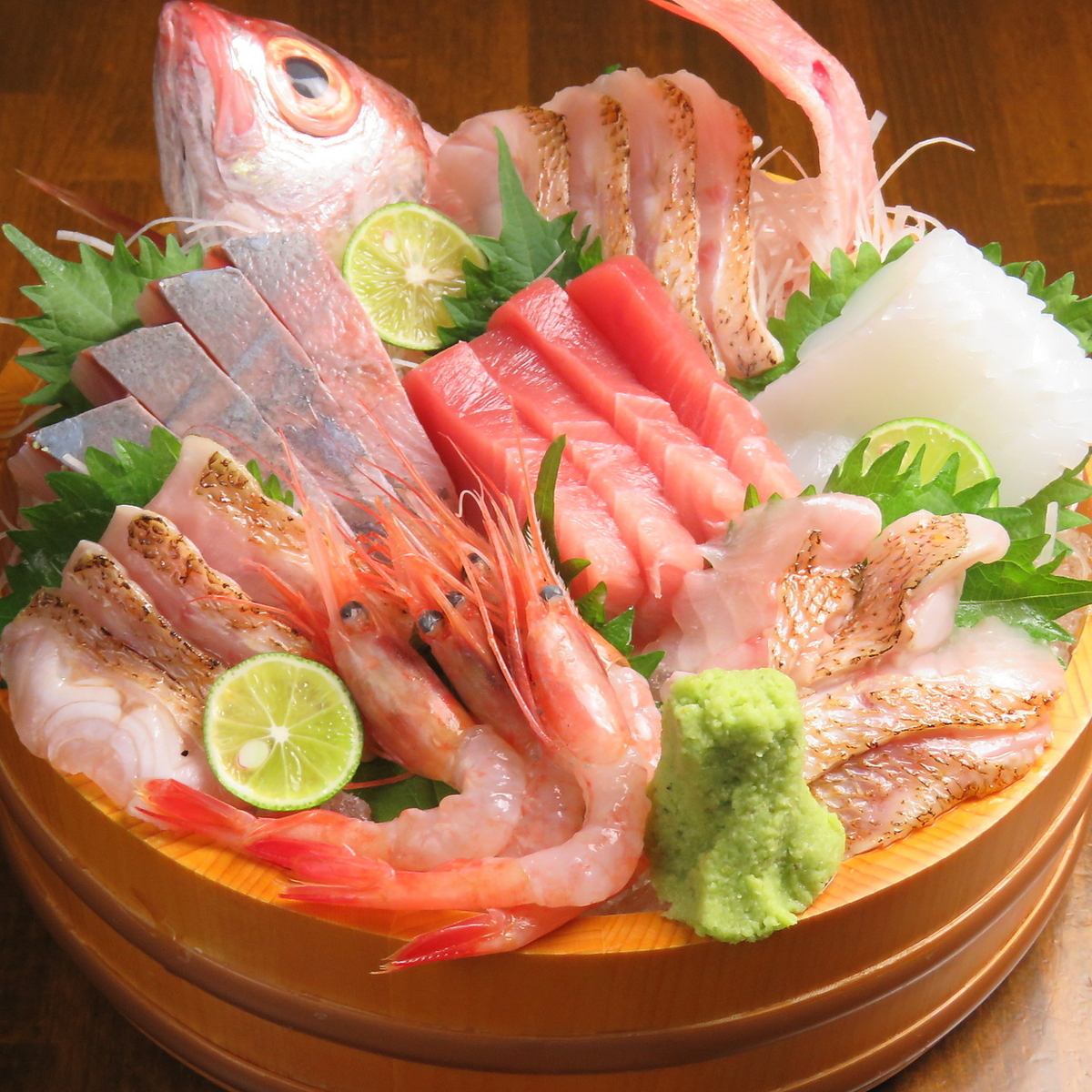 毎朝仕入れる新鮮食材！職人の目利きが光ります♪
