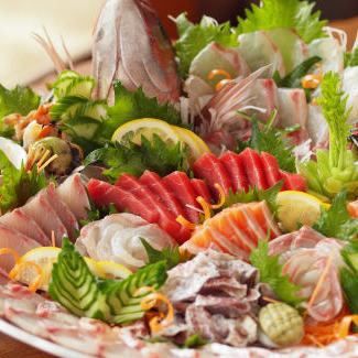 【季節限定】豪華食材が満載！120分飲み放題付[コース] 8000円(税込)