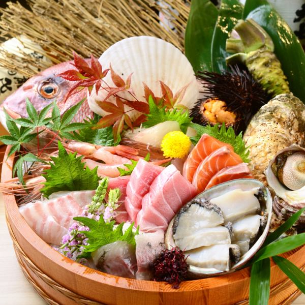 名物【喰海盛り】は海を味わう最高の逸品です。厳選した本物だけをご提供させて頂きます。