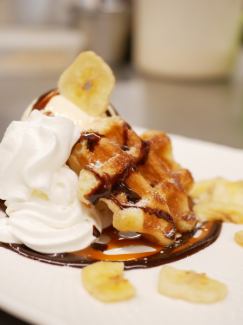 waffle chocolate banana