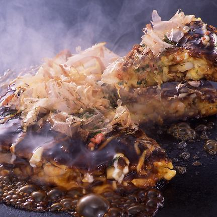 Amazing and impressive okonomiyaki ♪