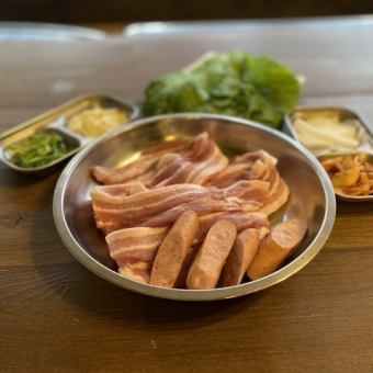 メインが保美豚サムギョプサルのコース、2時間飲み放題付き!5000円(税込)