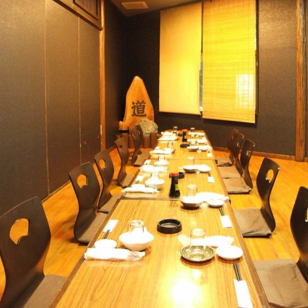 [Course dishes are served one by one per person, so there is no need to separate the dishes.] The tatami room on the 3rd floor can accommodate 6 to 65 people!! Private rooms for 23 people or 36 people can be used depending on the number of people.