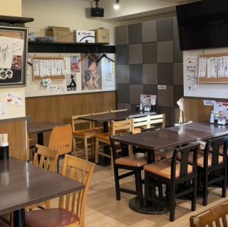 With enough space to accommodate up to 30 people, it's perfect for company parties and celebrations.Private reservations are available for groups of 25 or more.Please feel free to contact us.