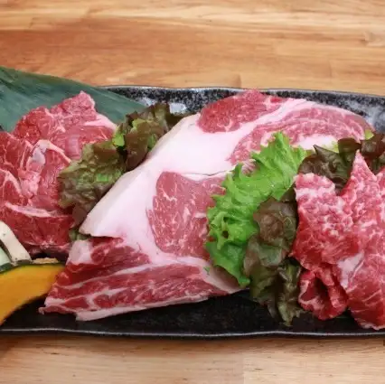 秘伝のタレと上質肉を提供