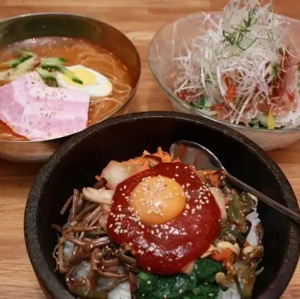 石焼きビビンバ