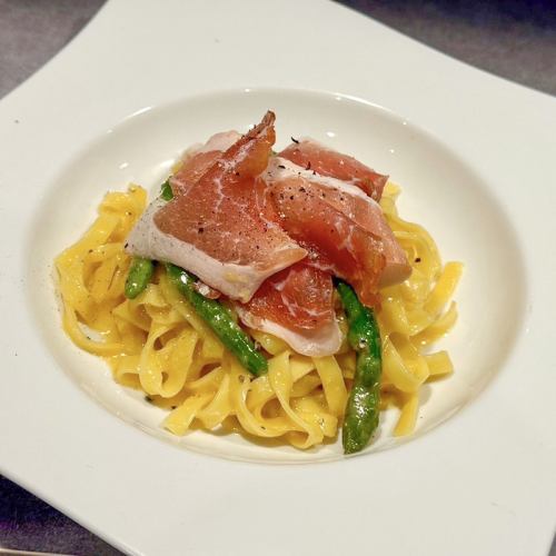 生ハムカルボナーラ