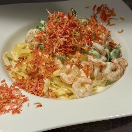 海老とアスパラのクリームパスタ