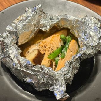 サーモンと木の子のホイル焼き