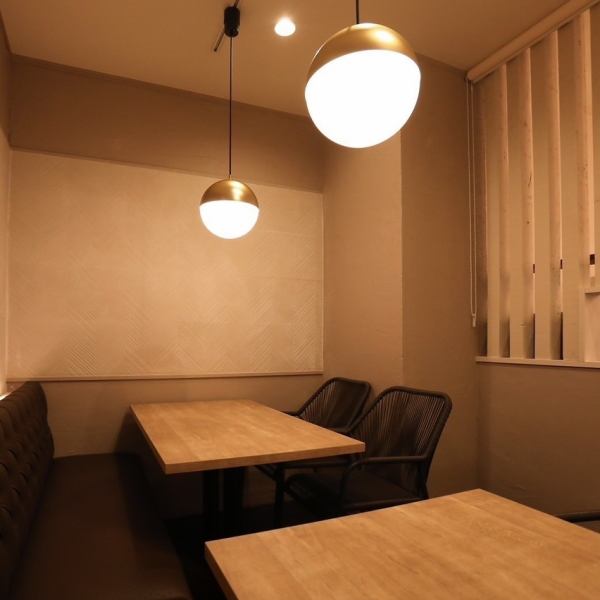 完全個室も完備してます！広々個室♪《個室完備》4～8名様　(人数要相談) 3月より夜カフェが始まりレストランorカフェとしてもご利用いただけます。NY(ニューヨーク)店舗『Hello,yam!』で人気の熟成焼き芋を逆輸入！コーヒーとご一緒に焼き芋スイーツ、自家製スイーツでカフェ利用もできます！