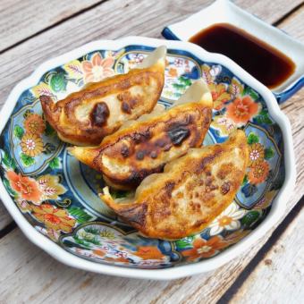味自慢！特製餃子　3個