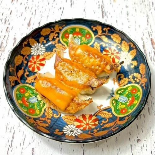 チーズギョーザ