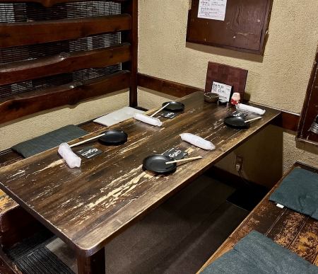 This is a table seating for 4 to 6 people. It is the closest seat to the entrance of the restaurant. Please contact us via request reservation to reserve a seat.