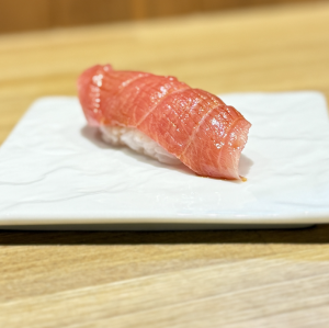 Fatty bluefin tuna, 1 piece