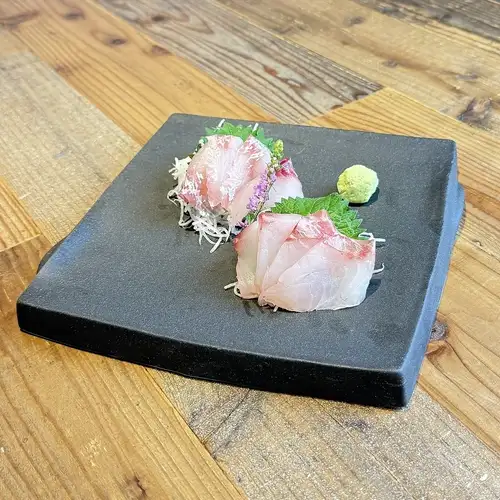 鲷鱼刺身