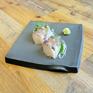 条纹鲹鱼刺身