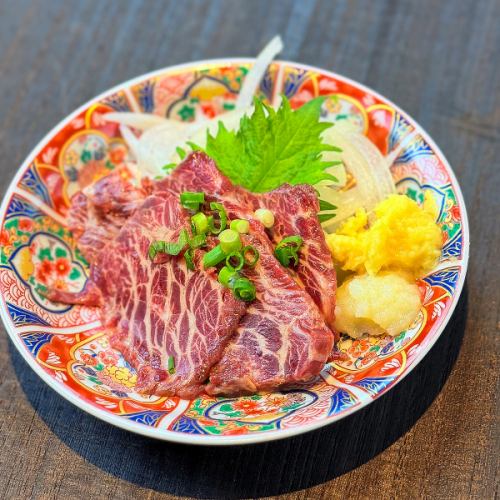 最上等的马肉刺身,令人陶醉的时刻。