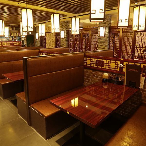 ■Can be reserved for up to 90 people! Sofa-type box seats for 6 people x 8 tables separated by walls.We also have convenient table seats that can accommodate up to 12 people.You can also rent out the entire store! We can accommodate up to 200 people!
