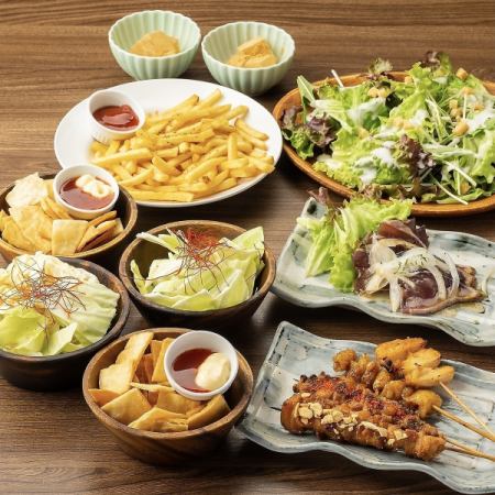 연회 장면에 ◎ 1 꼬치 입혼! 일품 야키토리 모듬 메인 ◆ 2h 음료 무제한 포함 야키토리 만끽 코스 3999 엔 ⇒