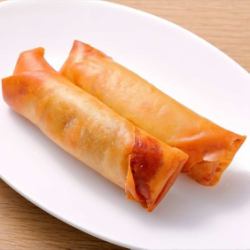 튀긴 스프링 롤