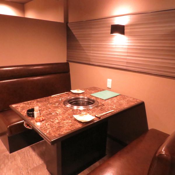 The owner's hospitality goes beyond just the food to the interior design.The sofa is made of genuine leather, which is rare in a yakiniku restaurant, and is extremely comfortable to sit on.Please spend your precious time at our restaurant, whether it's gathering with friends or having a meal with your family.