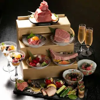 【お誕生日や記念日、特別な日に】肉ケーキ付☆アニバーサリーコース！6000円！飲み放題付7500円