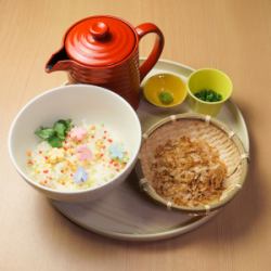 日式汤底茶泡饭