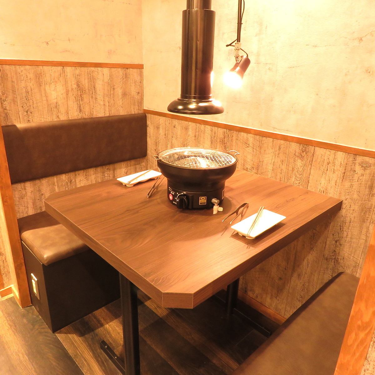 仕切りがあるお席ございます！